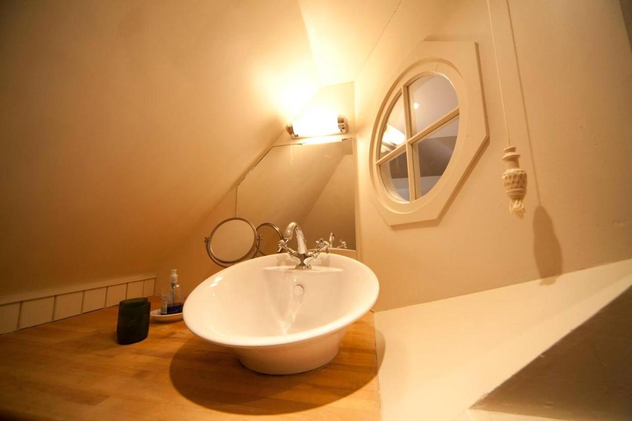 The Lodge: Adorable, Romantic Thatched Cottage Freshwater Exteriér fotografie